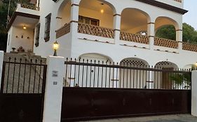 Casa Las Adelfas